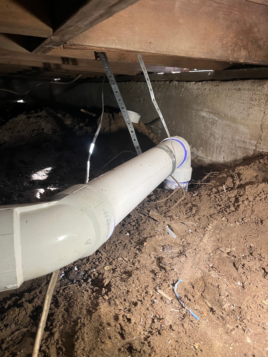 Crawl space sewer pipe installation by Haltex Plumbing