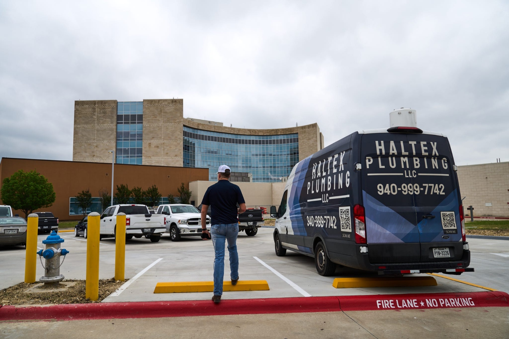 Haltex Plumbing technician heading to a commercial job in Denton County